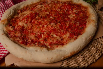 Queso con corteza de pimentón